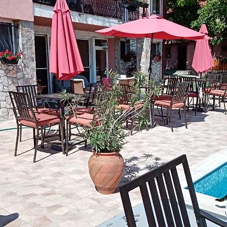 Diana * 斯科普里