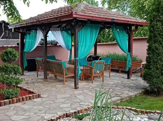 Diana Апартаменты *